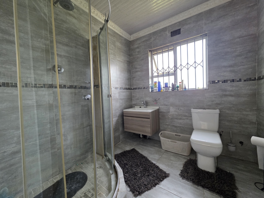 3 Bedroom Property for Sale in Devon Park Village Western Cape